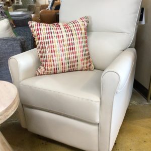Pinecrest Tusk Power Recliner